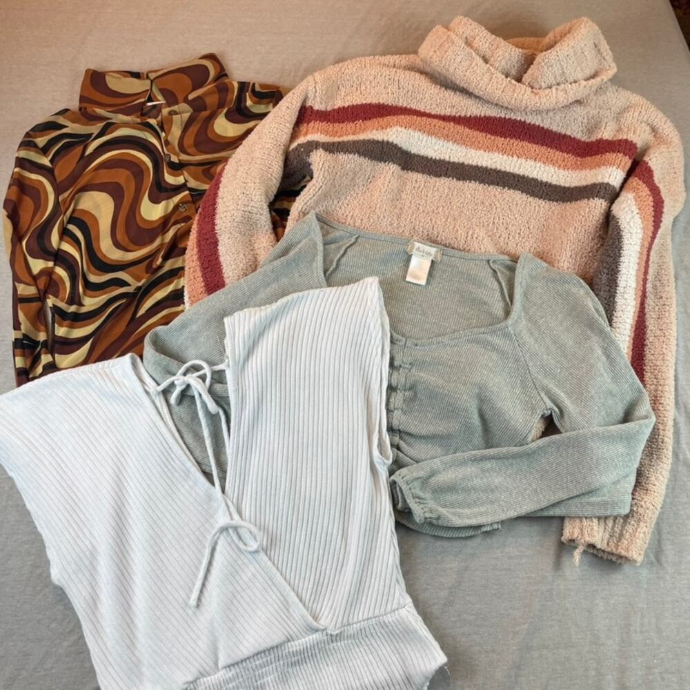 Bundle 4 Altar'd State Shirts Sweater Tops S M White Gray Brown